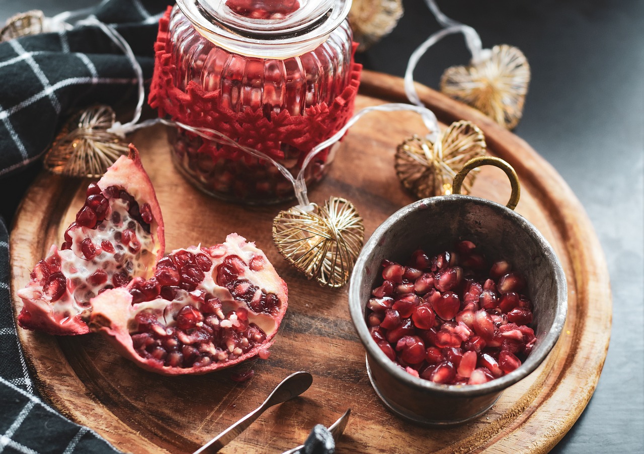 Creating a Festive Christmas Wreath from Garden Materials